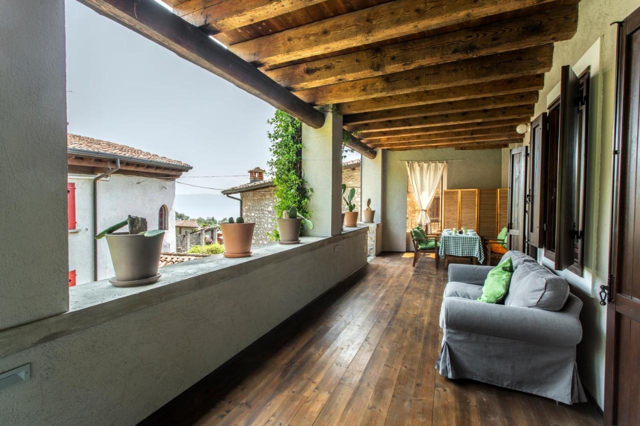 La Loggia - Vista Lago E Terrazza Gardone Riviera Exterior foto